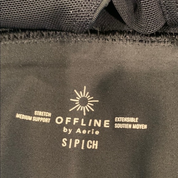 Aerie Black Sports Bra with Adjustable Straps - Picture 2 of 4